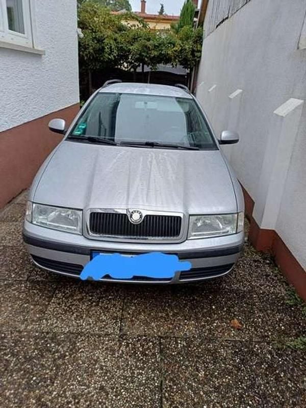 Silber Gebraucht 2009 Skoda Octavia Kombi | 3.500 € (Superpreis) - Bild 1/3