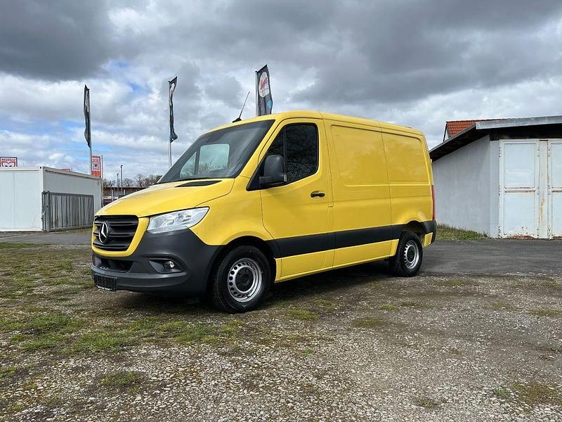 Gebraucht Mercedes Sprinter 163 PS (119 kW) 2020 Gelb Van