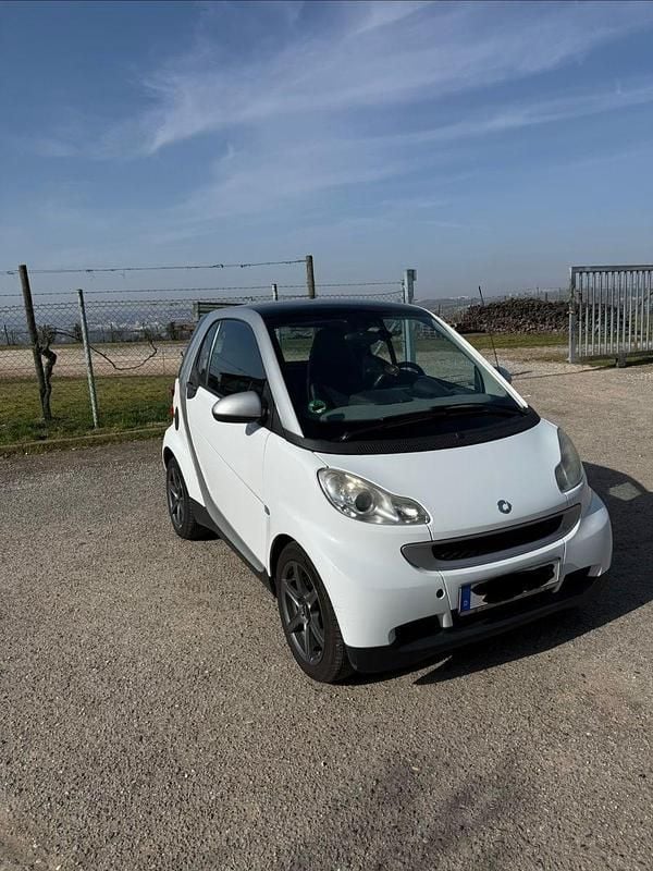 Gebraucht Smart ForTwo Cabrio 61 PS (44 kW) 2011 Weiß Cabrio