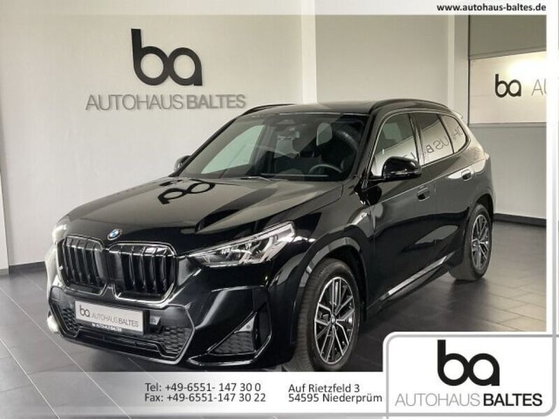 Saphirschwarz met. (metallic) Gebraucht 2024 BMW X1 Sport Line SUV | 44.850 € (Teuer) - Bild 1/4