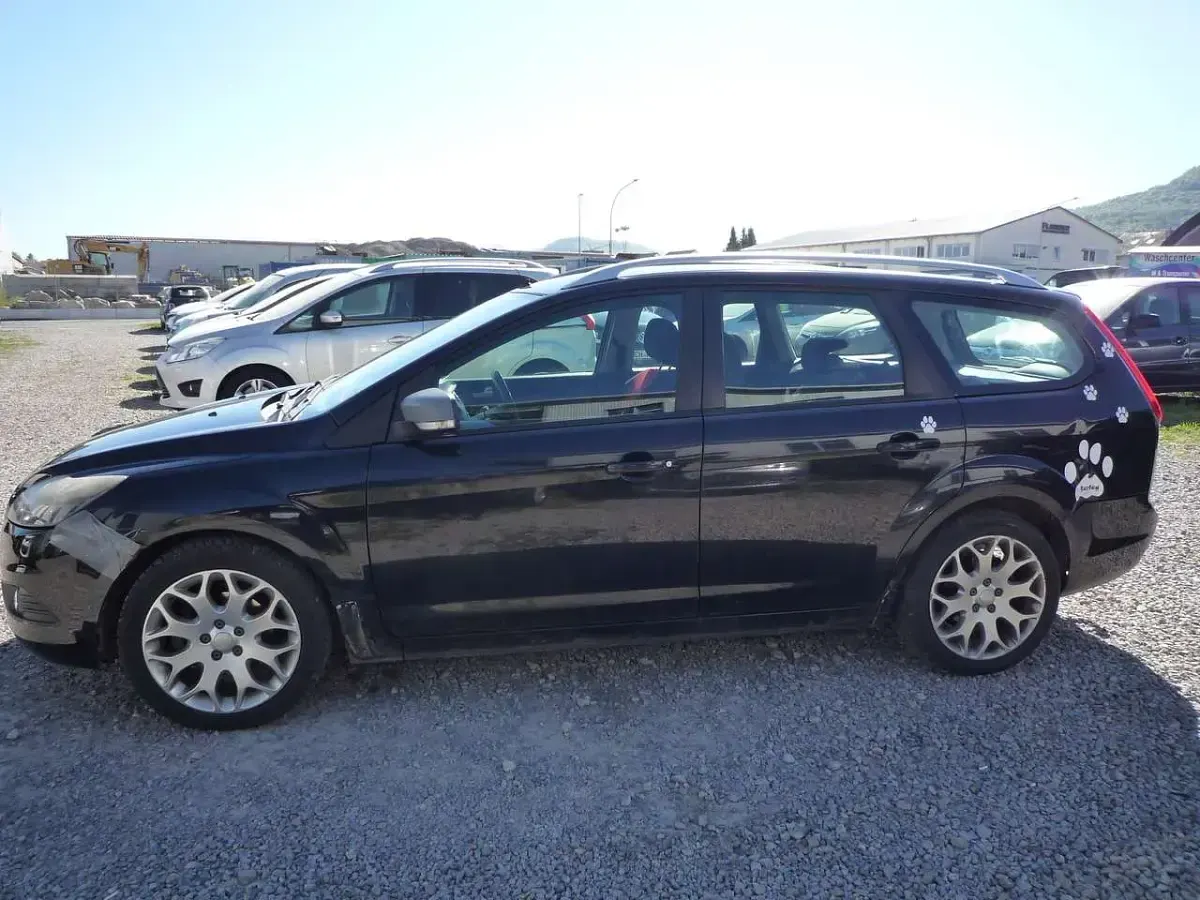 Gebraucht Ford Focus Sport 101 PS (74 kW) 2009 Pantherschwarz metallic Kombi