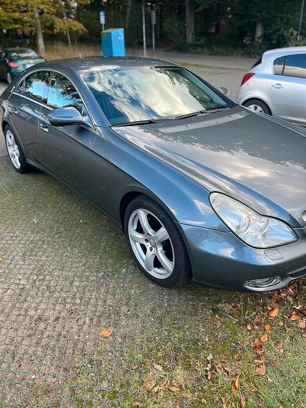 Gebraucht Mercedes CLS320 224 PS (164 kW) 2008 Andere farben Limousine