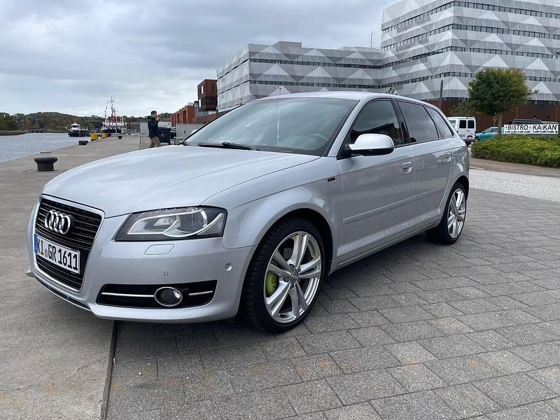 Gebraucht Audi A3 S-Line 140 PS (102 kW) 2010 Silber Kleinwagen