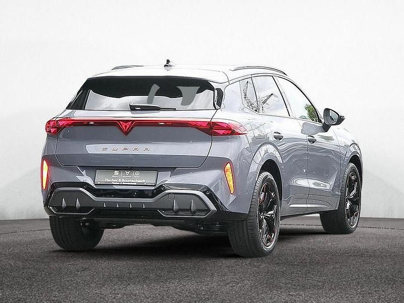 Neu Cupra Terramar 204 PS (150 kW) 2025 Graphene grau SUV