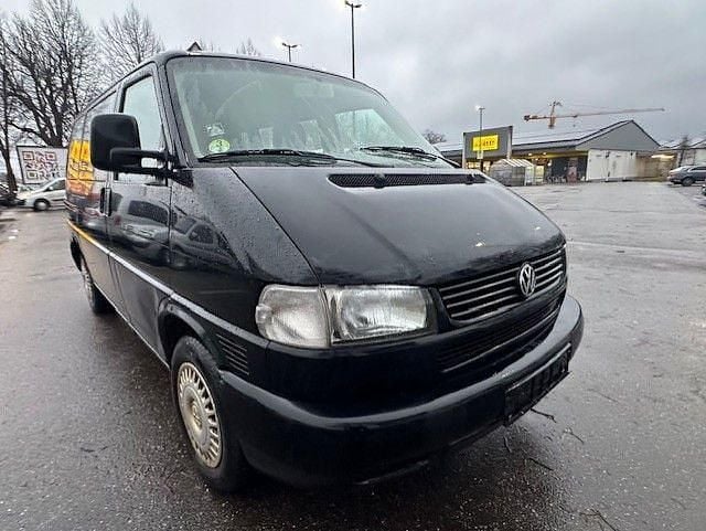 Gebraucht VW T4 102 PS (75 kW) 2003 Schwarz Van
