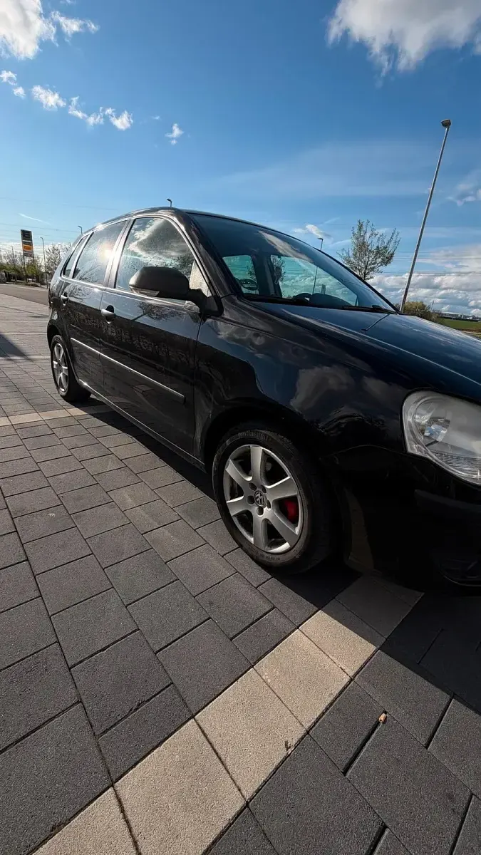 Gebraucht VW Polo 85 PS (62 kW) 2009 Schwarz Kleinwagen