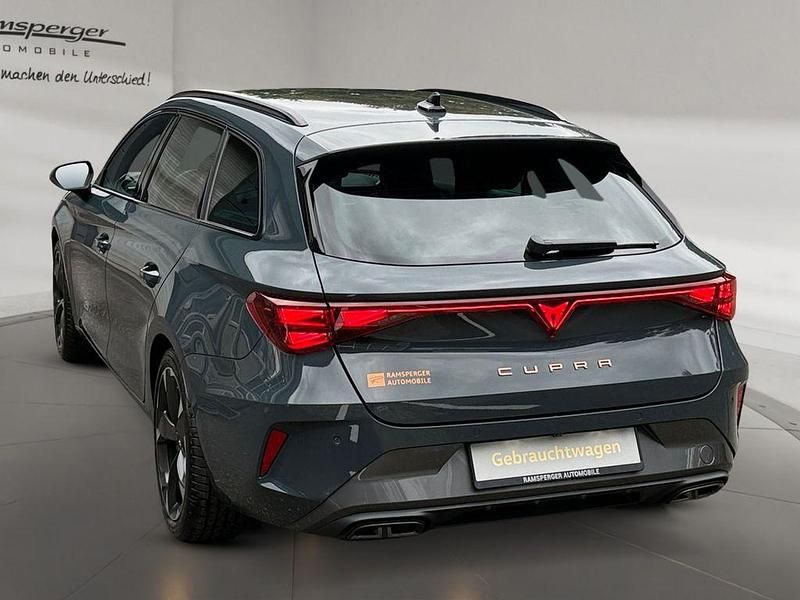 Neu Cupra Leon 150 PS (110 kW) 2025 Blau (fjordblau) Kombi