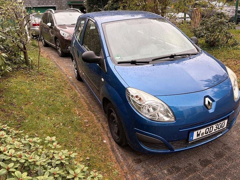 Second-hand Renault Twingo 58 CP (42 kW) 2009 Albastru Hatchback