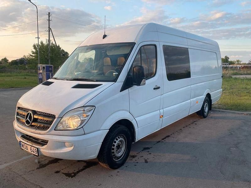 Weiß Gebraucht 2007 Mercedes Sprinter Van | 7.800 € (Etwas zu teuer) - Bild 1/4