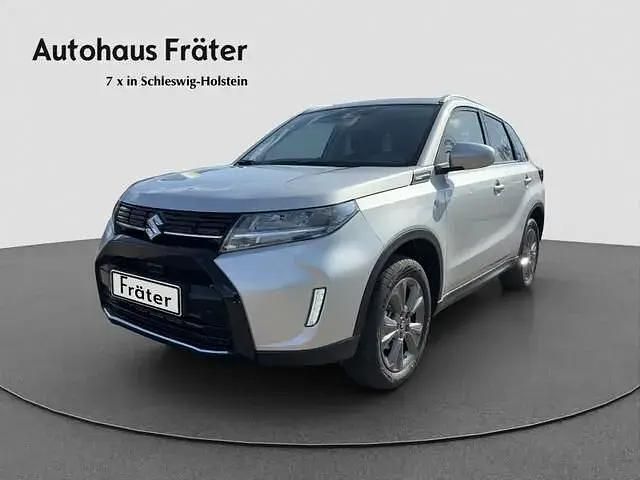 Silber Neu 2024 Suzuki Vitara Comfort SUV | 23.480 € (Fairer Preis) - Bild 1/4
