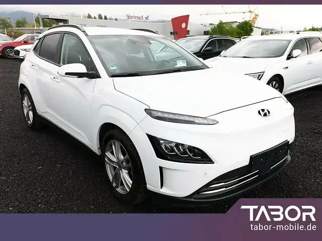Gebraucht Hyundai Kona Prime 150 kW (204 PS) 2022 Weiss SUV