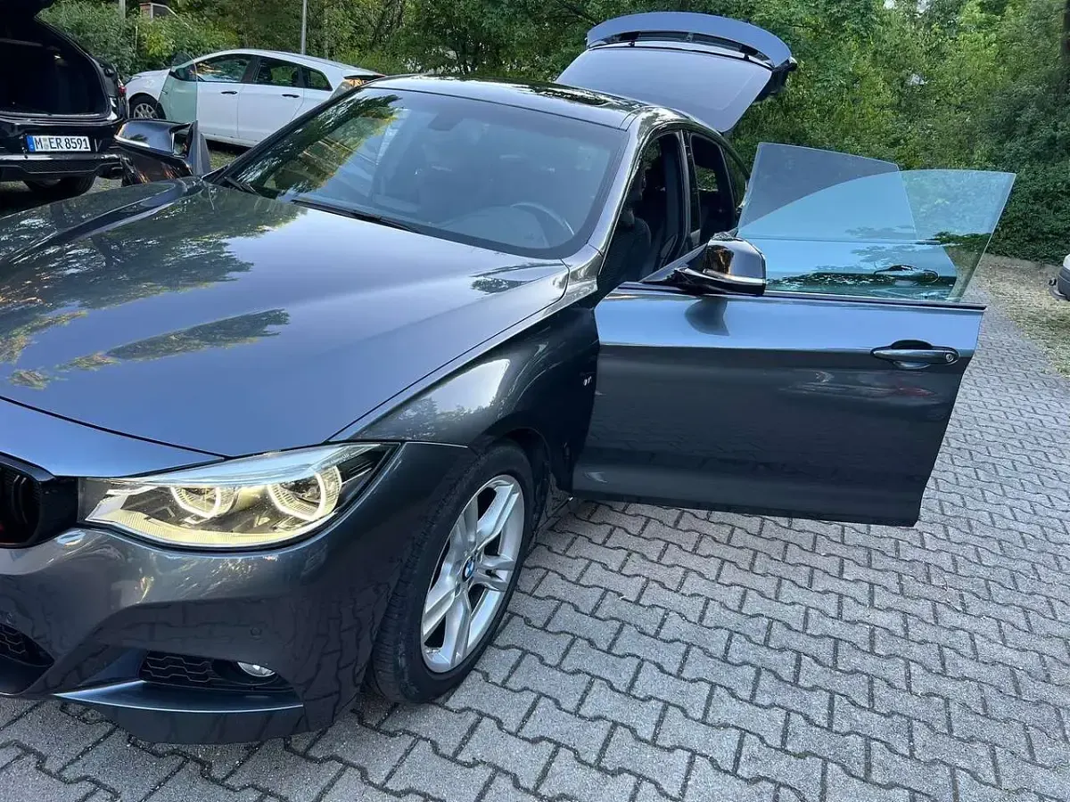 Gebraucht BMW 320 M Sport 190 PS (139 kW) 2016 Grau Limousine