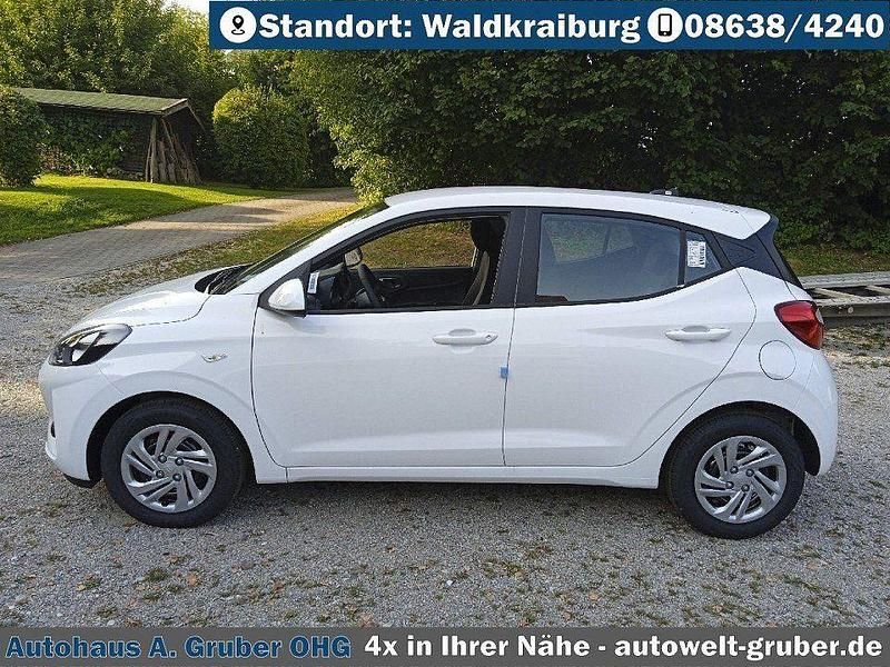 Neu Hyundai i10 Select 63 PS (46 kW) 2025 Atlas white Kleinwagen