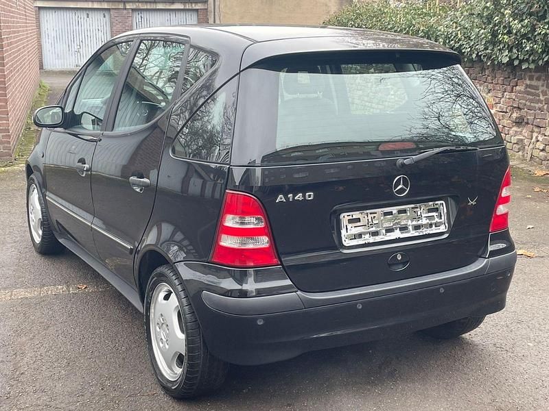 Gebraucht Mercedes A140 82 PS (60 kW) 2004 Schwarz Kleinwagen
