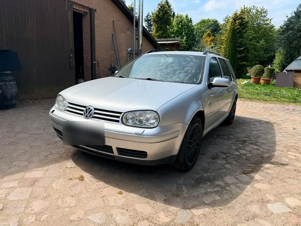 Gebraucht VW Golf IV 131 PS (96 kW) 2001 Silber Kombi