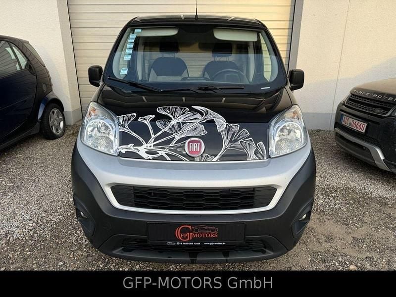Gebraucht Fiat Fiorino 77 PS (56 kW) 2019 Schwarz Van / Kleinbus