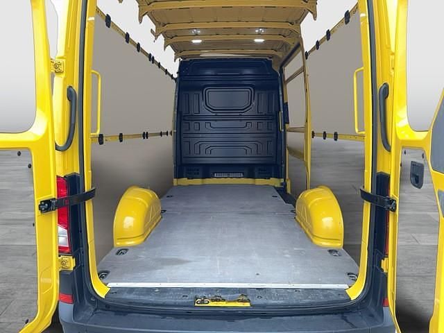 Gebraucht VW Crafter 140 PS (102 kW) 2022 Gelb Van