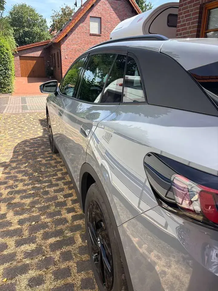 Gebraucht VW ID.4 Pro 150 kW (204 PS) 2023 Grau SUV