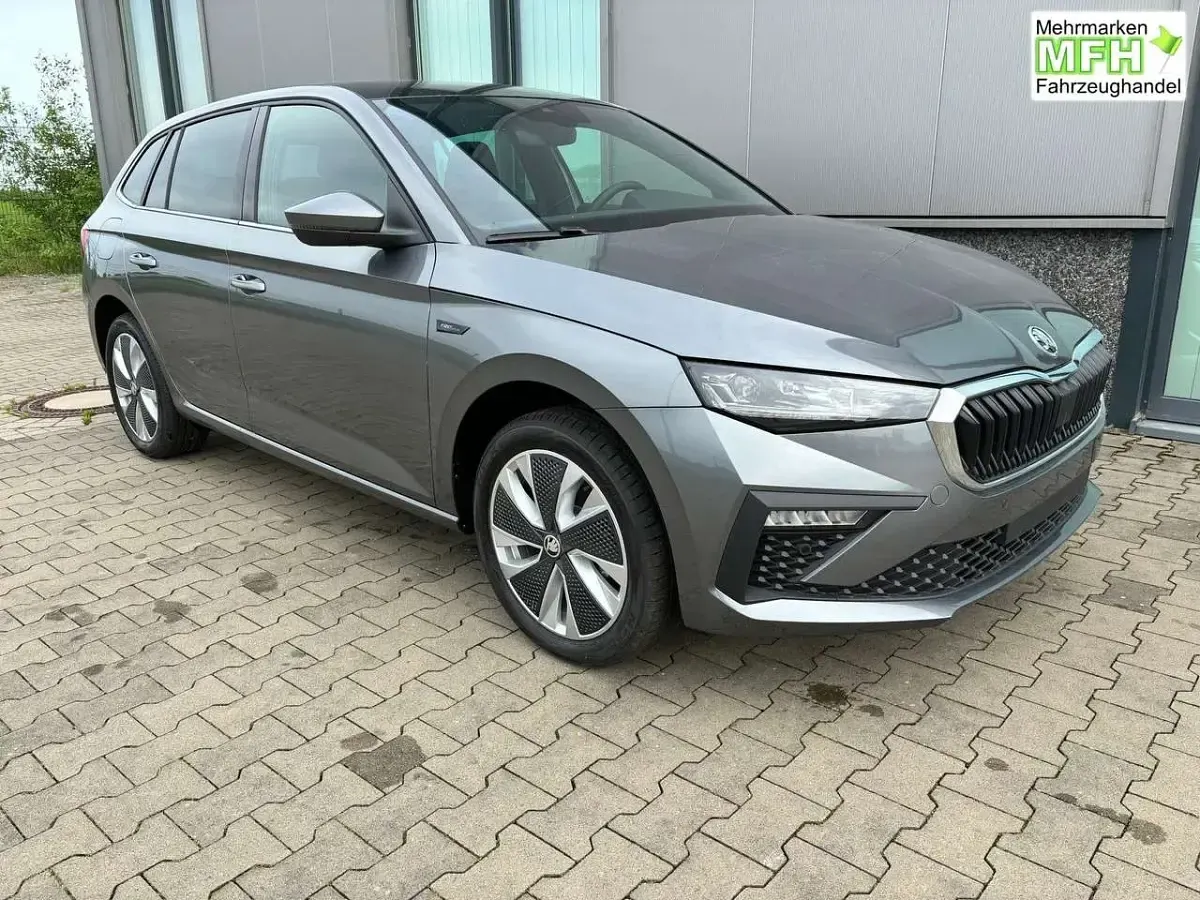 Neu Skoda Scala Easy 150 PS (110 kW) 2025 Wählbar Kleinwagen