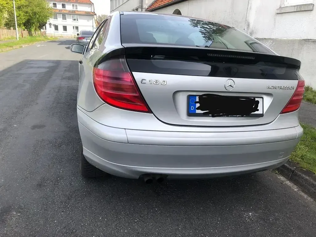 Gebraucht Mercedes C180 143 PS (105 kW) 2004 Grau Coupé