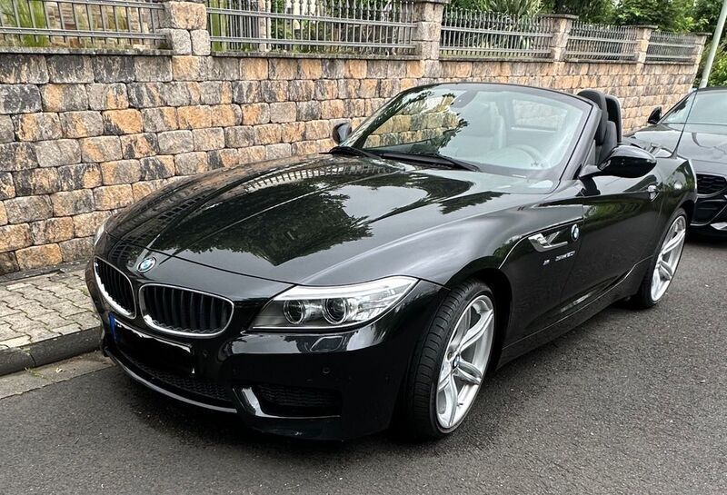 Schwarz Gebraucht 2015 BMW Z4 Comfort Edition Cabrio | 21.500 € (Fairer Preis) - Bild 1/4