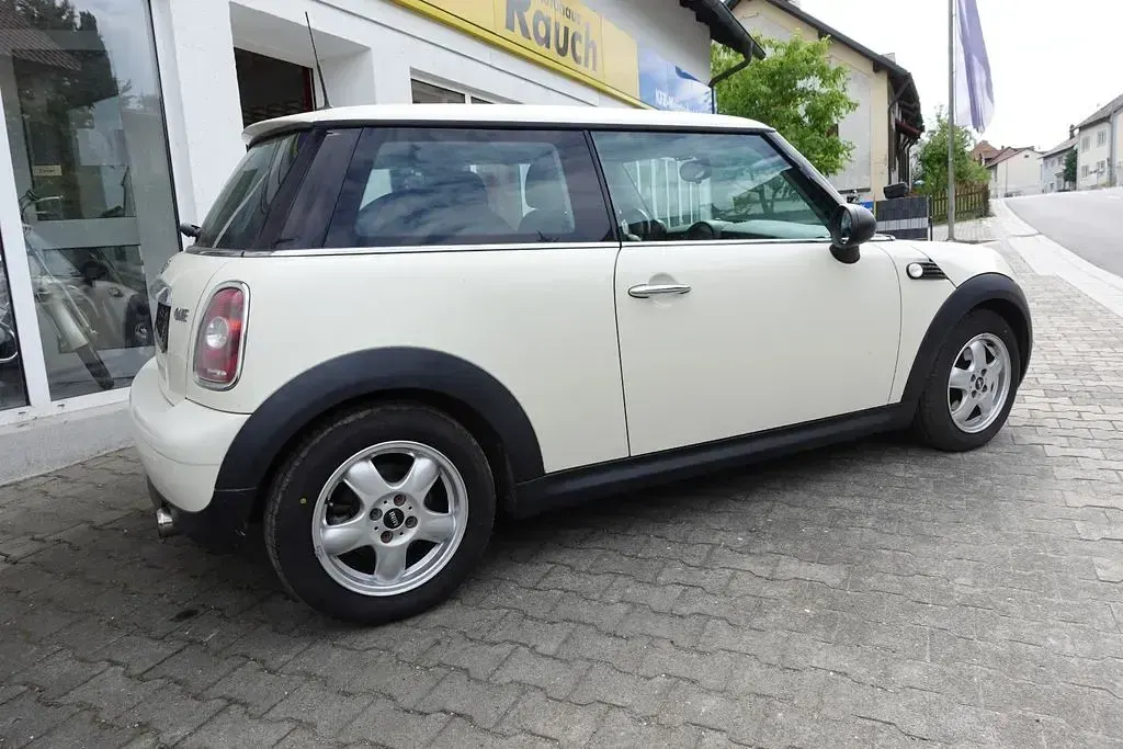 Gebraucht Mini ONE 95 PS (69 kW) 2009 Weiß Kleinwagen