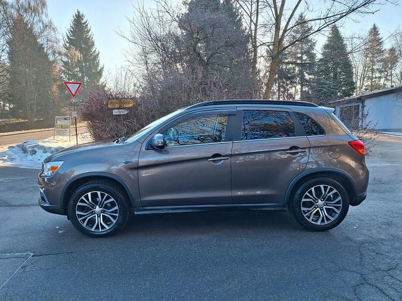 Gebraucht Mitsubishi ASX Diamant Edition 150 PS (110 kW) 2017 Braun SUV