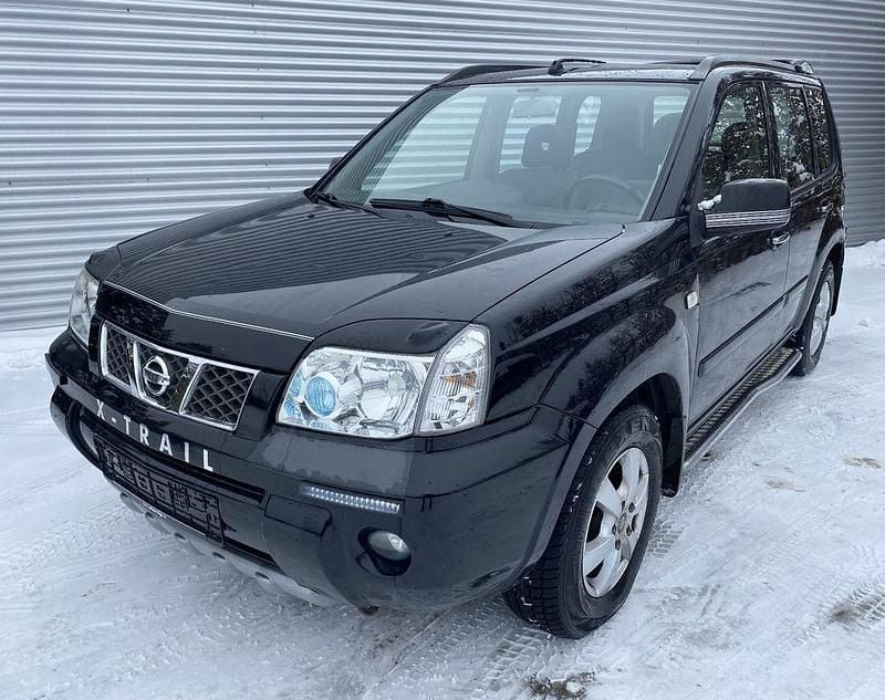Schwarz Gebraucht 2004 Nissan X-Trail SUV | 2.490 € (Superpreis) - Bild 1/3