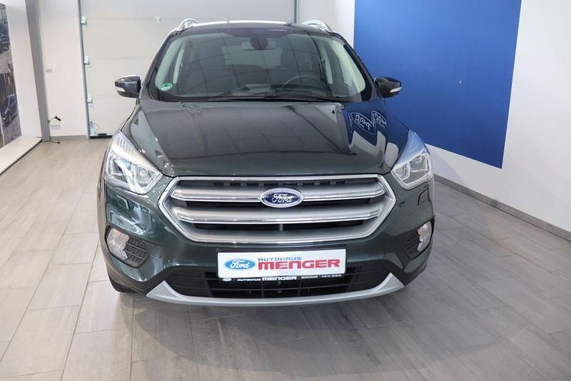 Gebraucht Ford Kuga Cool & Connect 120 PS (88 kW) 2018 Grün SUV