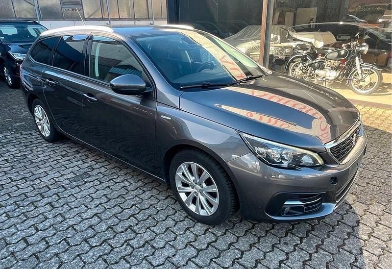 Braun Gebraucht 2019 Peugeot 308 Style Kombi | 7.400 € (Superpreis) - Bild 1/4