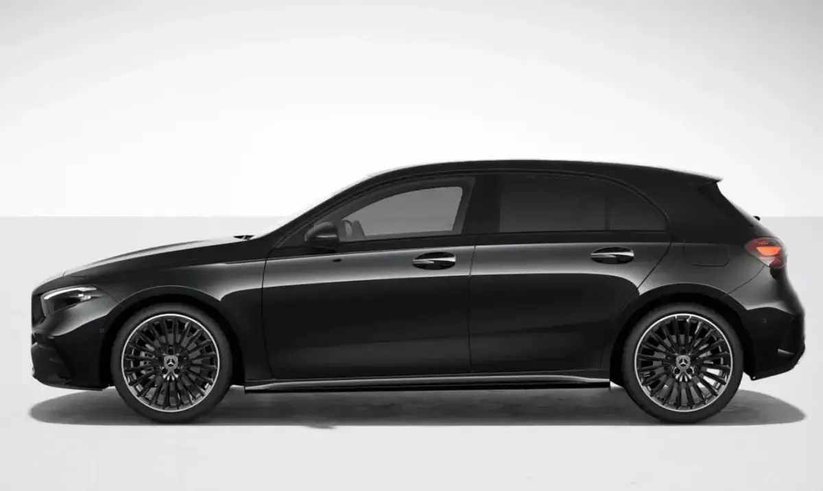 Neu Mercedes A200 AMG line 163 PS (119 kW) 2026 Kosmoblack metallic Limousine