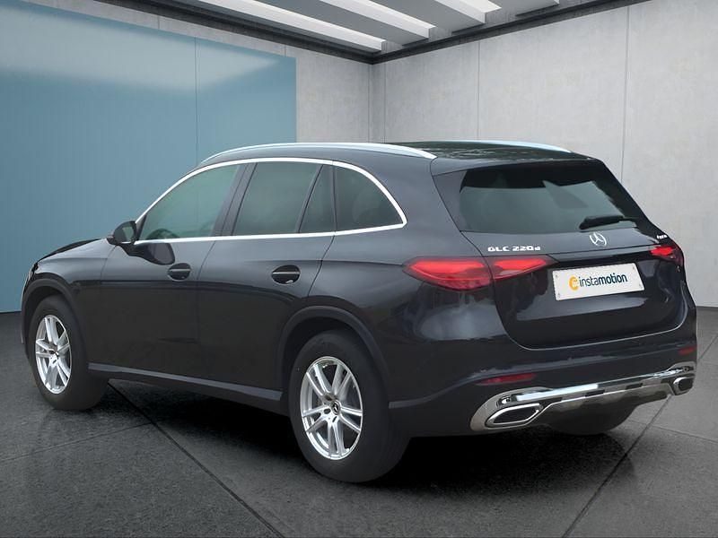 Gebraucht Mercedes GLC220 197 PS (144 kW) 2024 Grau SUV