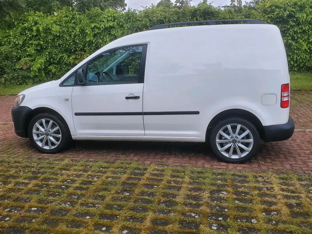 Gebraucht VW Caddy 109 PS (80 kW) 2012 Weiß Van / Kleinbus