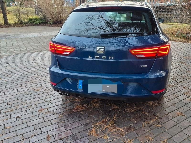 Gebraucht Seat Leon ST XCELLENCE 150 PS (110 kW) 2017 Blau Kombi