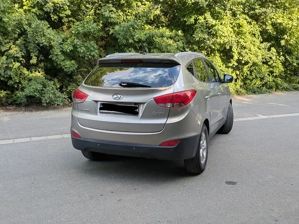 Gebraucht Hyundai ix35 Style 135 PS (99 kW) 2010 Silber SUV