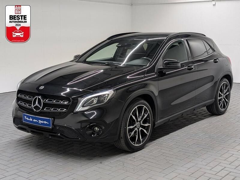 Gebraucht Mercedes GLA250 Night 211 PS (155 kW) 2019 Schwarz (kosmosschwarzmet.) SUV