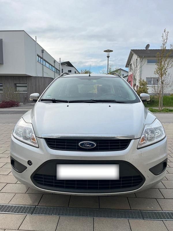 Second-hand Ford Focus 101 CP (74 kW) 2011 Argintiu Break
