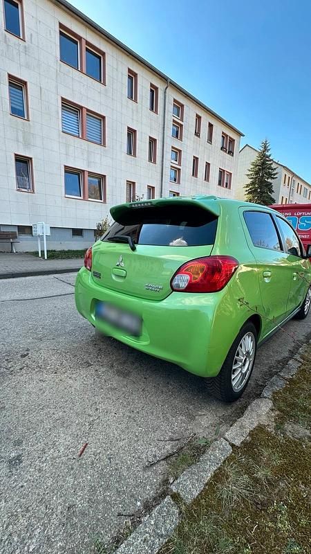 Second-hand Mitsubishi Space Star 80 CP (58 kW) 2014 Verde Monovolum