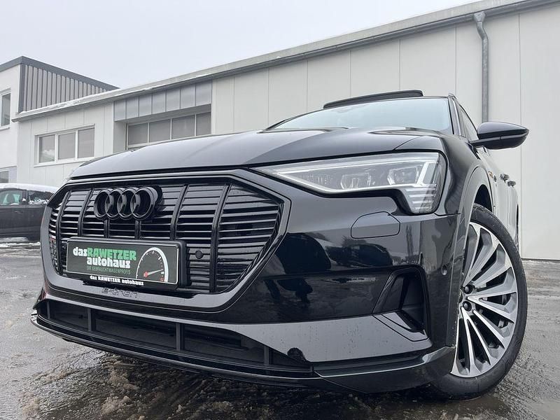 Gebraucht Audi e-tron Advanced Plus 230 kW (313 PS) 2022 Schwarz SUV