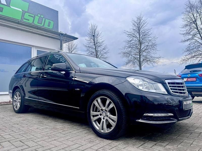 Gebraucht Mercedes C180 156 PS (114 kW) 2011 Schwarz Kombi