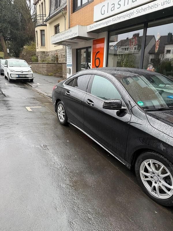 Gebraucht Mercedes CLA200 AMG line 136 PS (100 kW) 2015 Schwarz Coupé