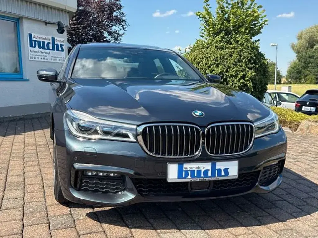 Gebraucht BMW 740 M Sport 320 PS (235 kW) 2019 Singapurgrau (metallic) Limousine