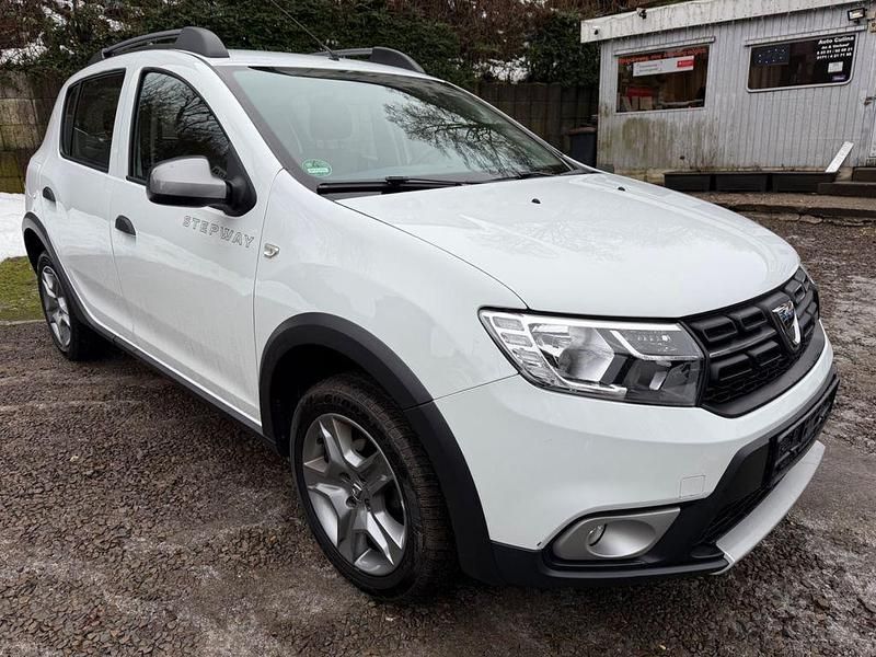 Gebraucht Dacia Sandero Stepway 90 PS (66 kW) 2019 Weiß SUV
