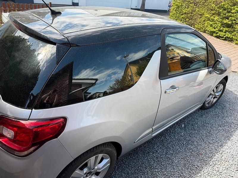 Gebraucht Citroën DS3 82 PS (60 kW) 2014 Silber Kleinwagen