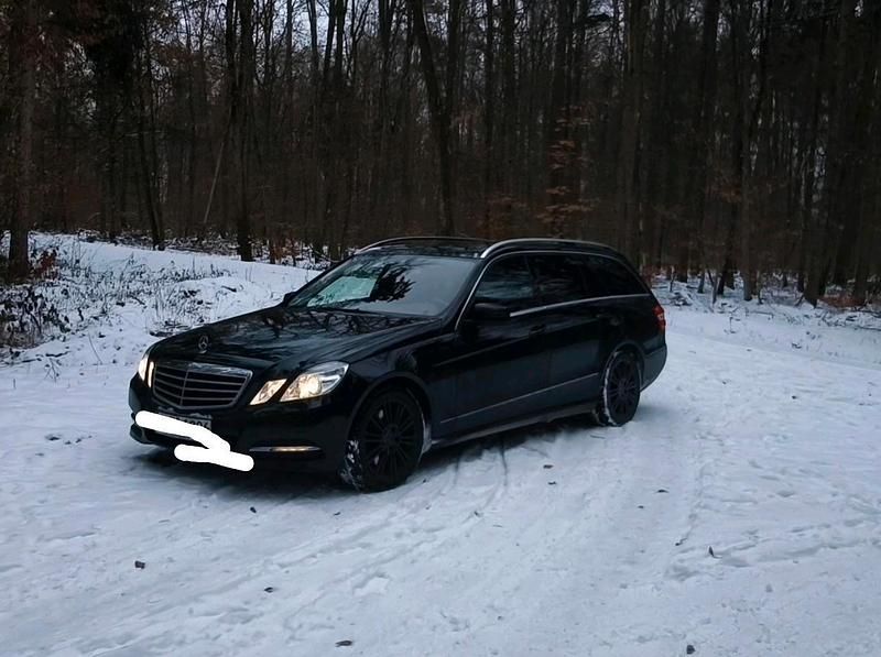 Gebraucht Mercedes E350 265 PS (194 kW) 2011 Schwarz Kombi