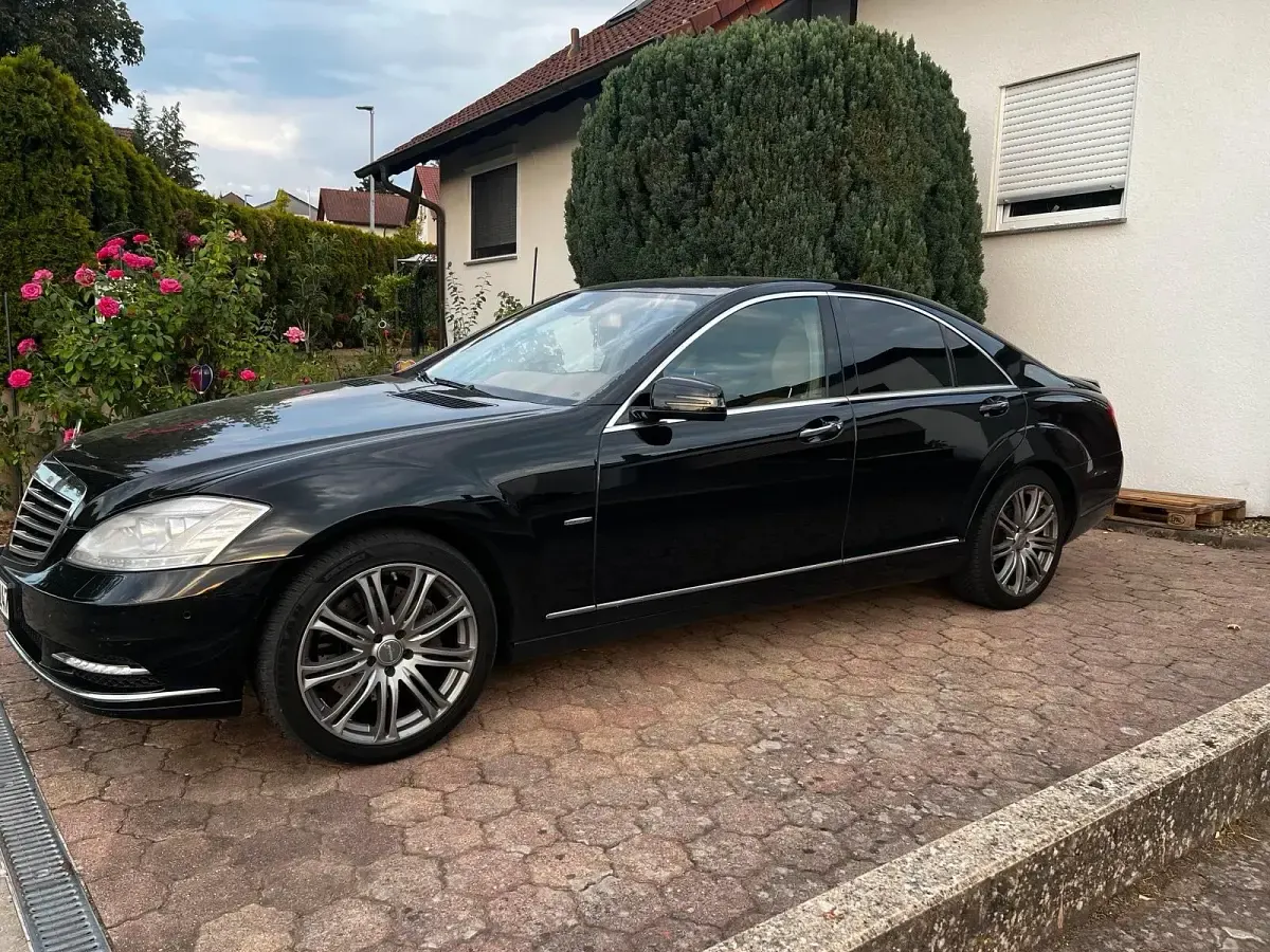 Gebraucht Mercedes S350 258 PS (189 kW) 2010 Schwarz Limousine