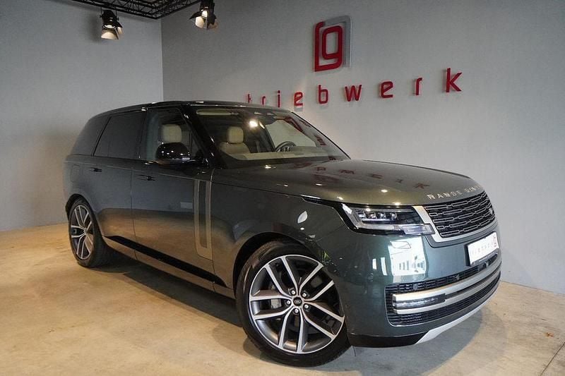 Grün Gebraucht 2023 Land Rover Range Rover SUV | 112.941 € - Bild 1/3