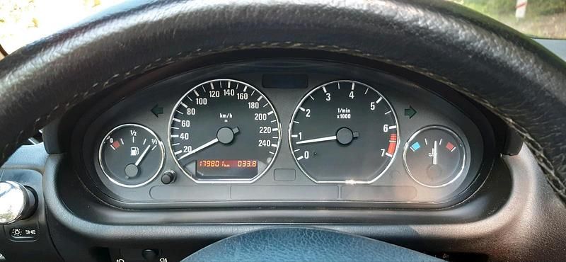 Gebraucht BMW Z3 118 PS (86 kW) 2001 Schwarz Cabrio