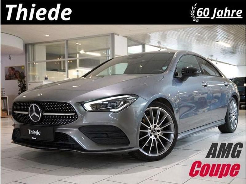 Mountaingrau metallic Gebraucht 2020 Mercedes CLA200 AMG line Coupé | 25.850 € (Fairer Preis) - Bild 1/3