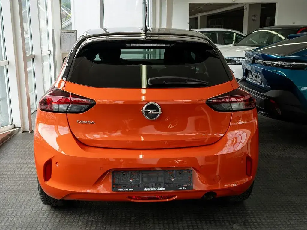 Gebraucht Opel Corsa Edition 75 PS (55 kW) 2023 Orange / dynamik orange Kleinwagen